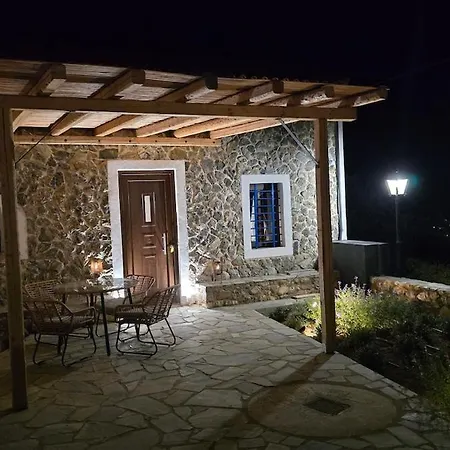Apartment In Zia Asfendiou