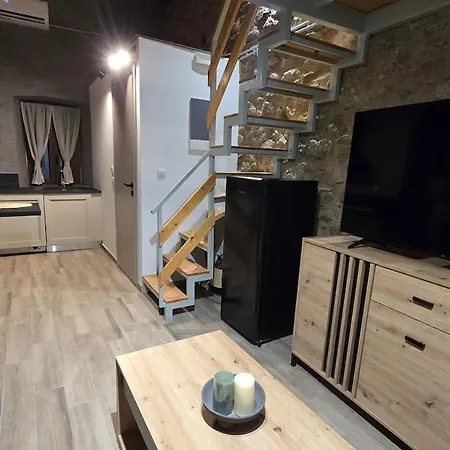 Apartament In Zia Asfendiou