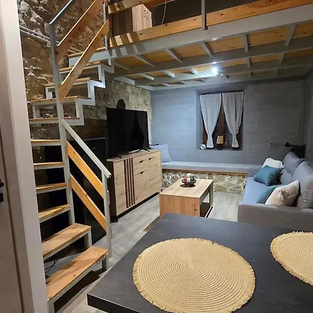 Apartment In Zia Asfendiou